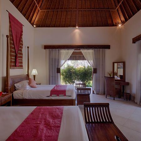 Kutus Kutus Saba Beach Villa Sukawati Esterno foto
