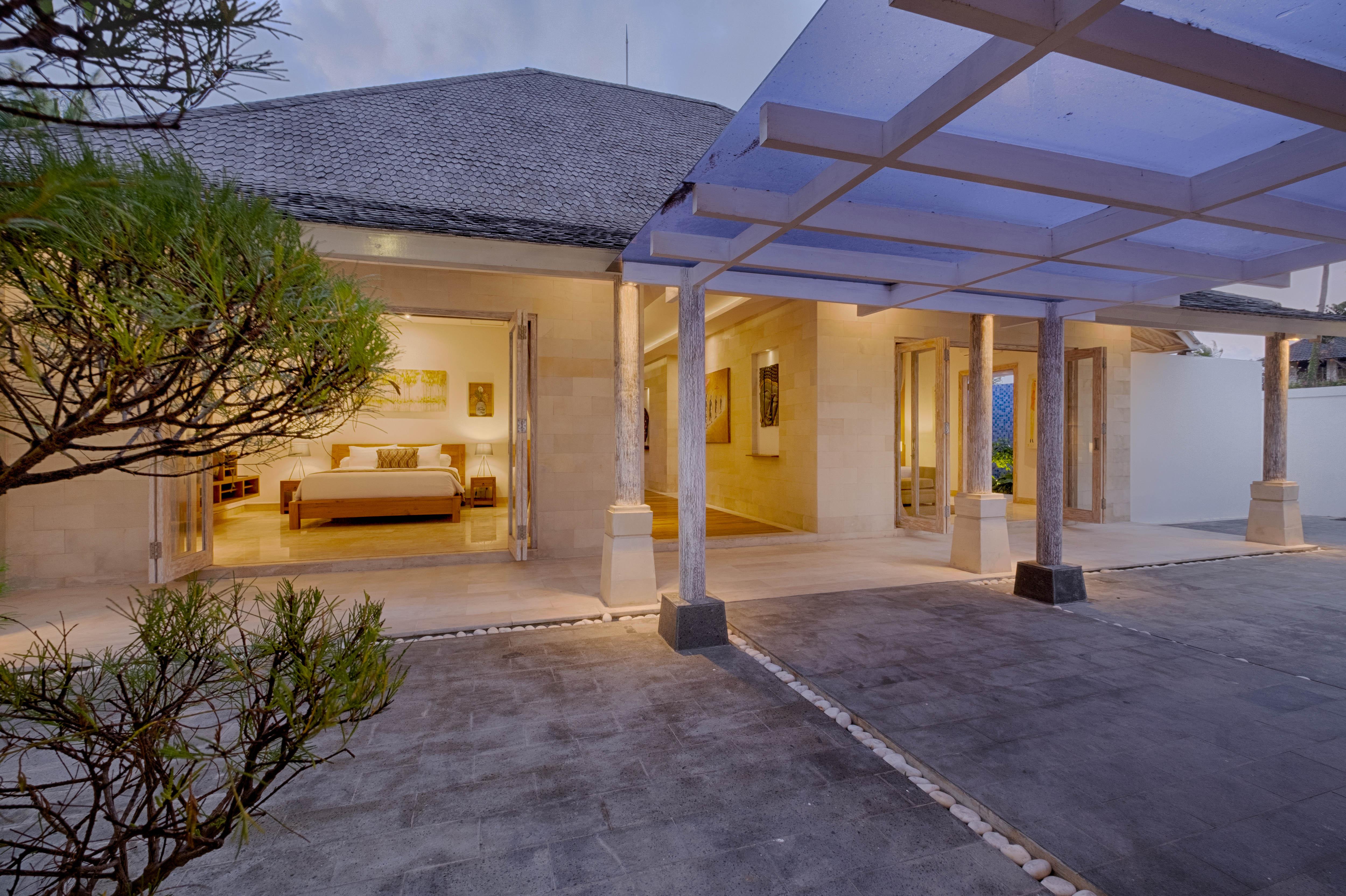 Kutus Kutus Saba Beach Villa Sukawati Esterno foto