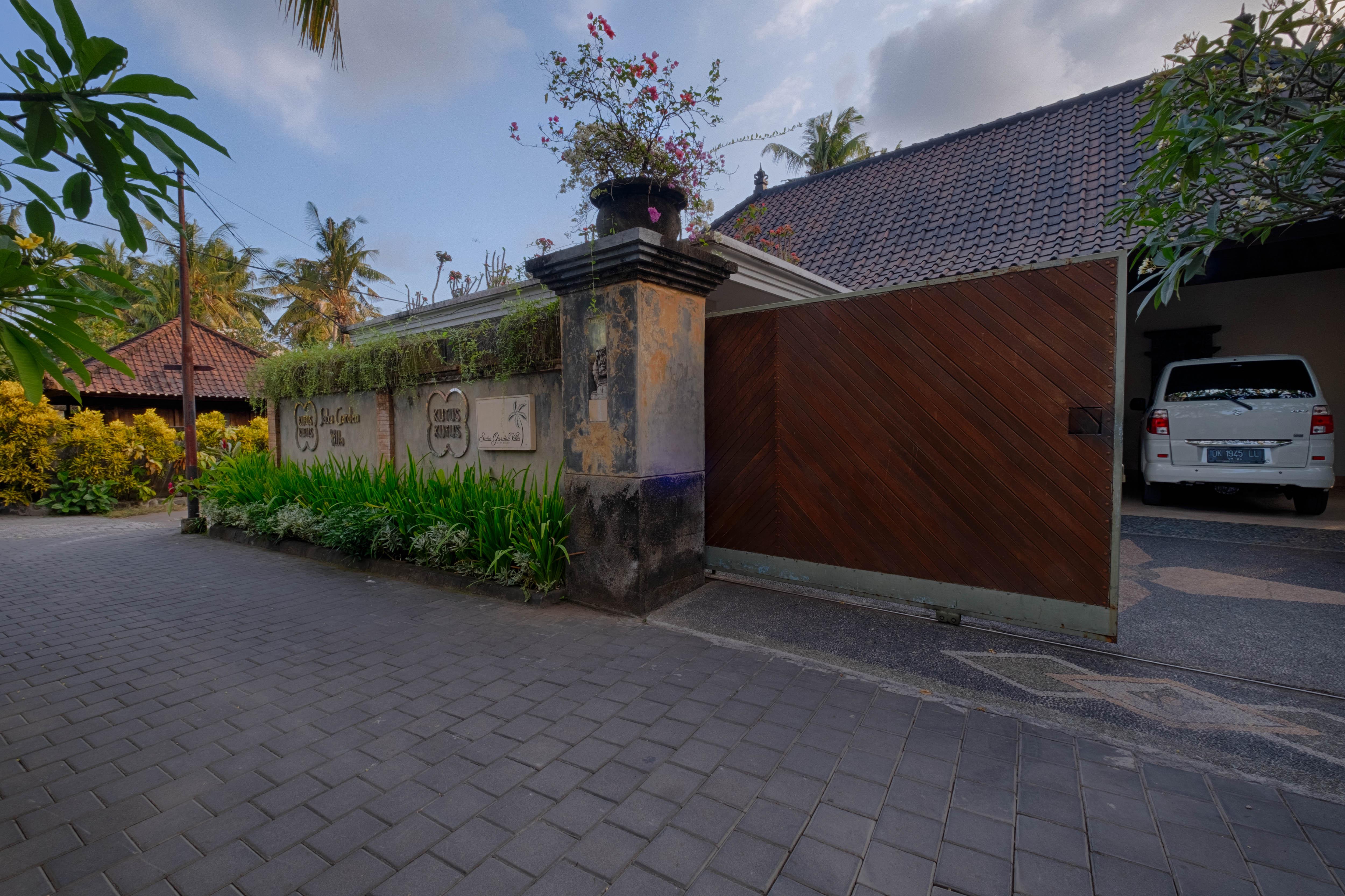 Kutus Kutus Saba Beach Villa Sukawati Esterno foto
