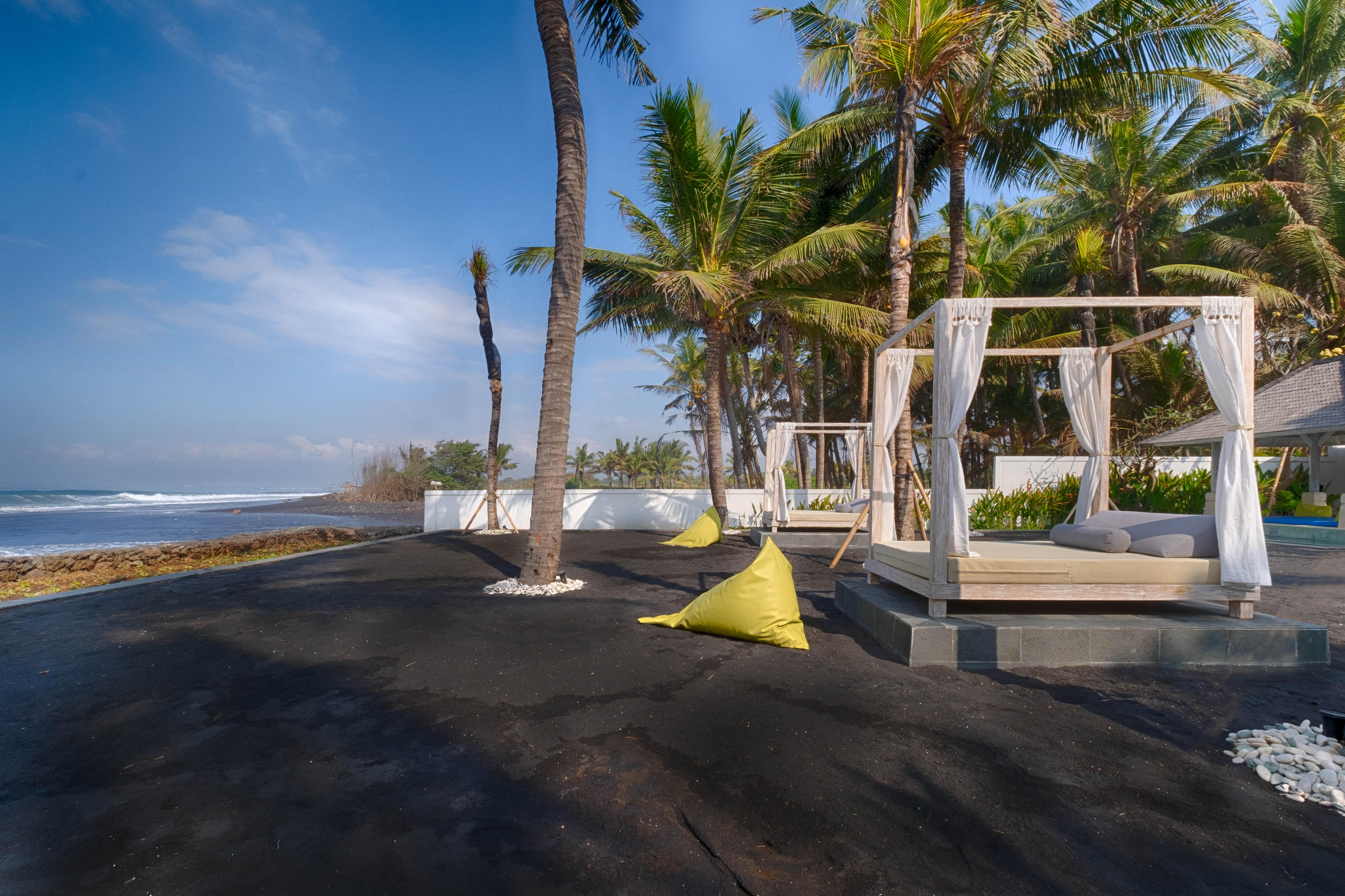 Kutus Kutus Saba Beach Villa Sukawati Esterno foto