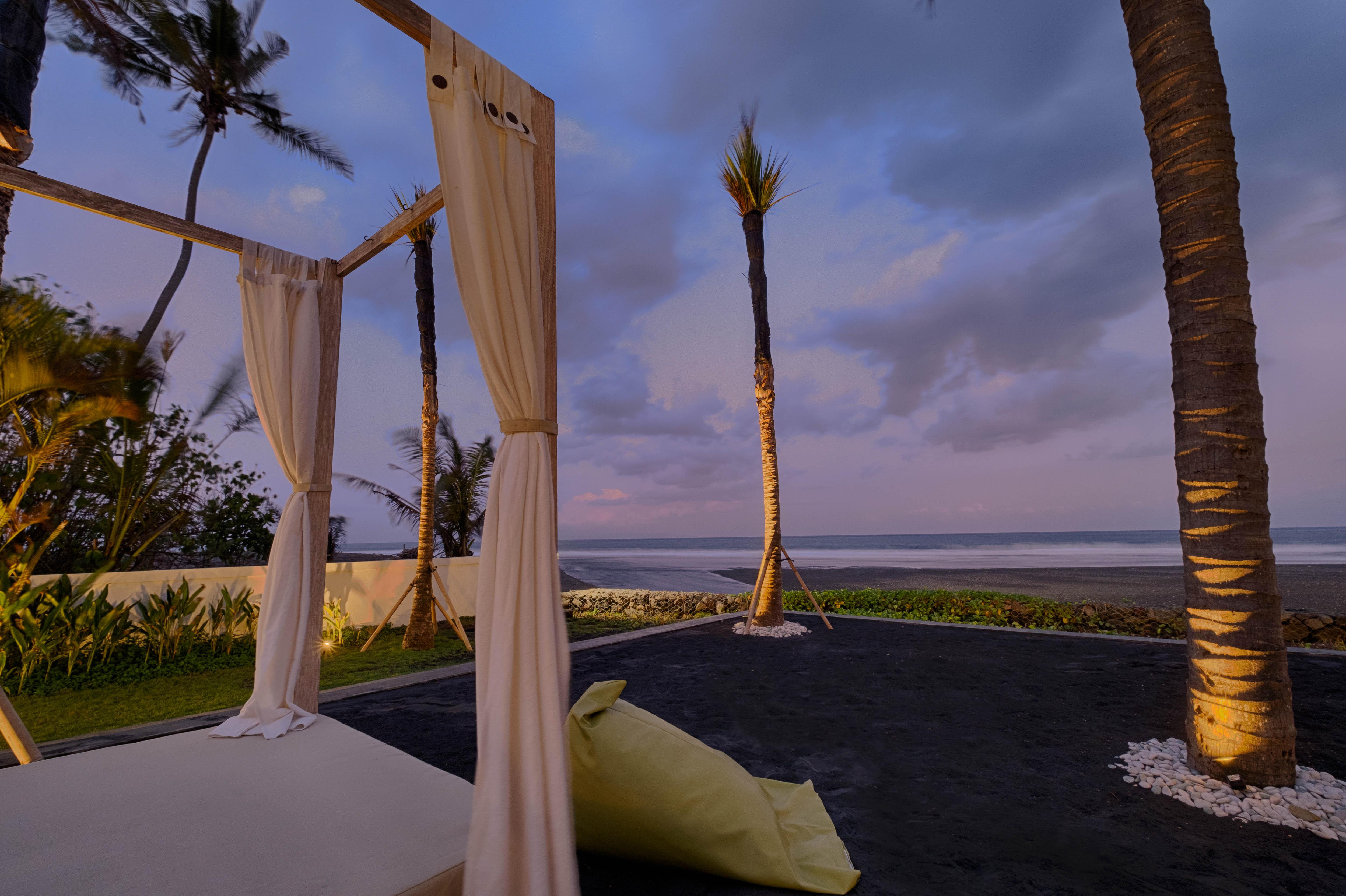 Kutus Kutus Saba Beach Villa Sukawati Esterno foto