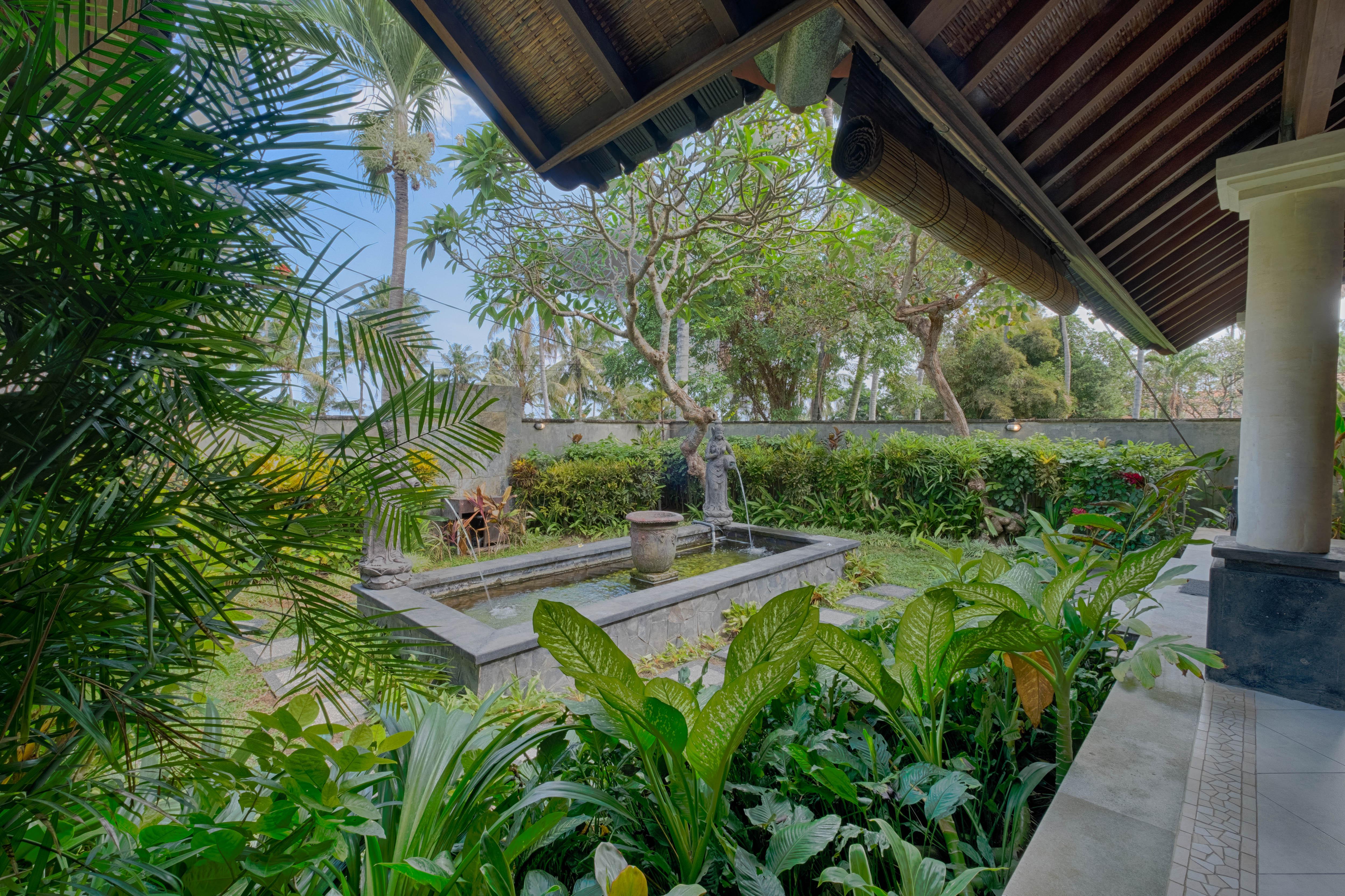 Kutus Kutus Saba Beach Villa Sukawati Esterno foto