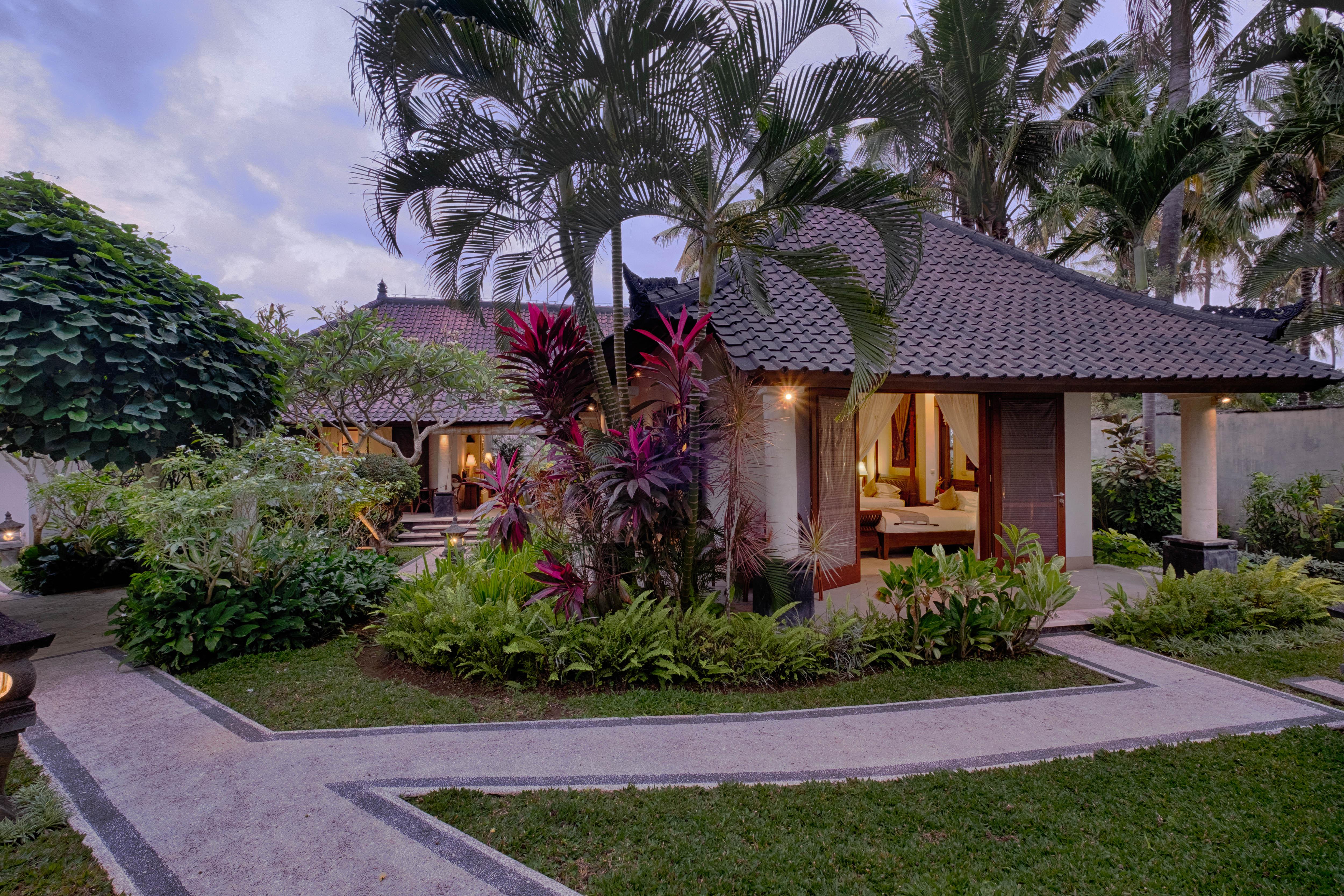 Kutus Kutus Saba Beach Villa Sukawati Esterno foto